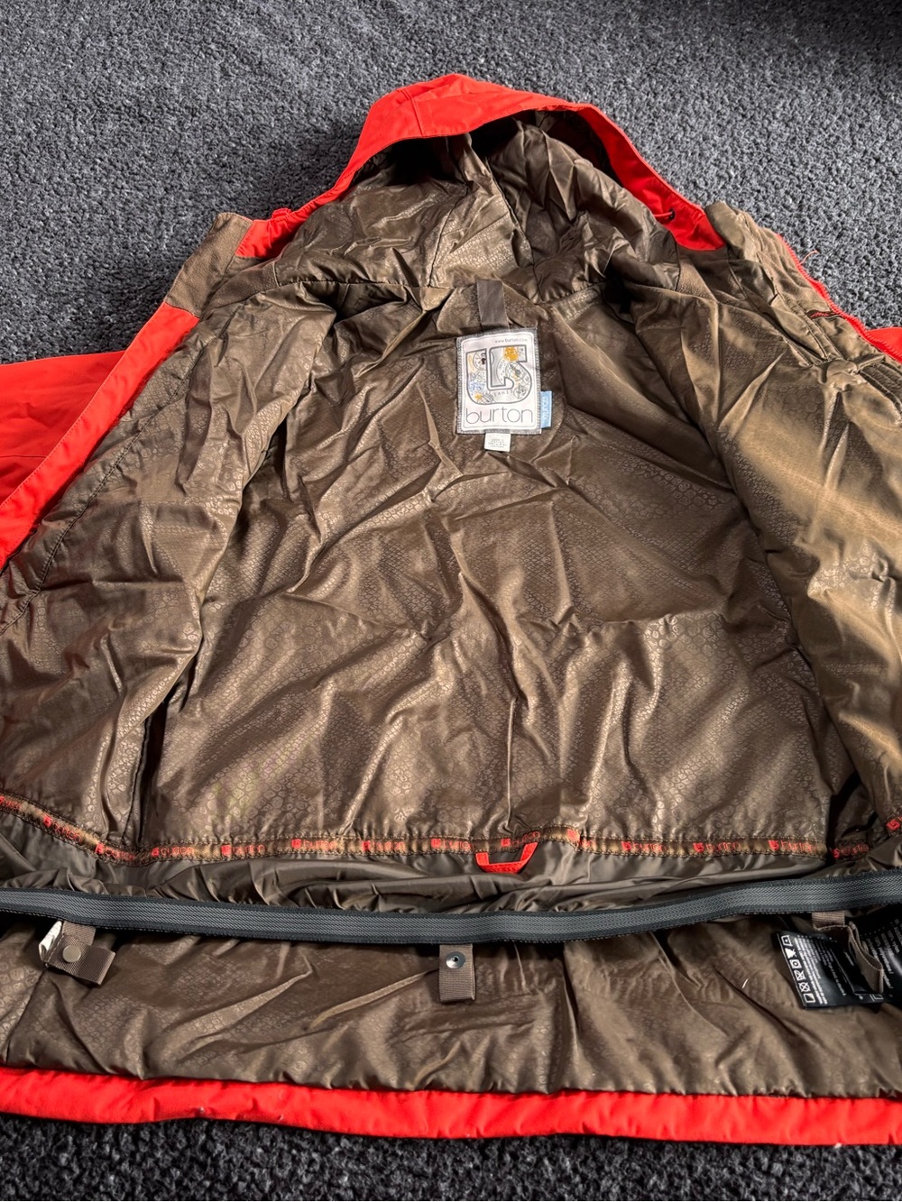 Burton Women’s Snowboard Ski Jacket Coral Red Orange Size M Insulated